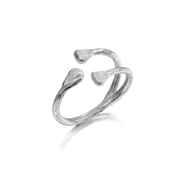 Adjustable ring with an irregular texture in 925 sterling silver