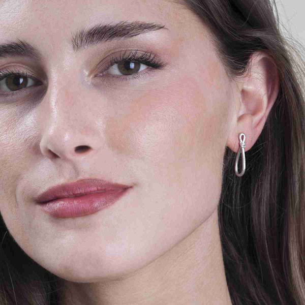 Mini oval earrings in sterling silver