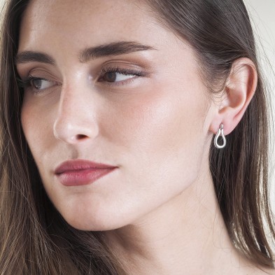 Pendientes orgánicos en plata de ley 925